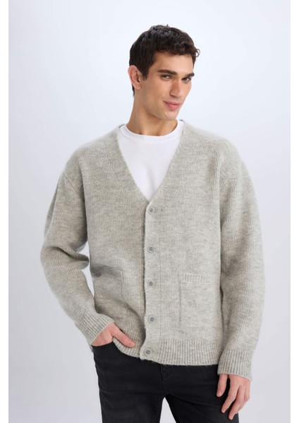 Relax Fit V Yaka Basic Düz Cepli Triko Hırka E8392AX24CW