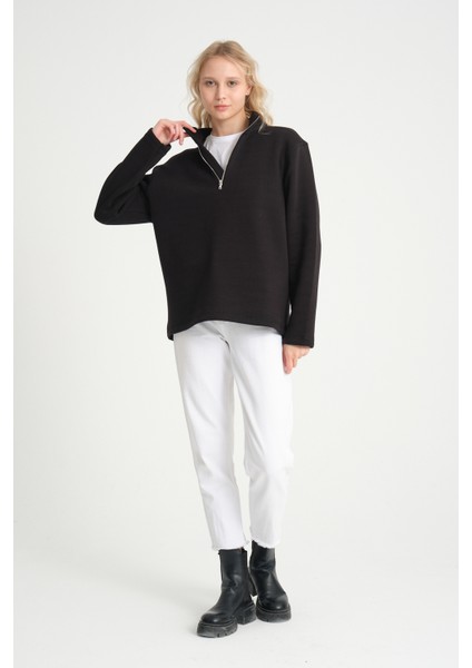 Kadın Rahat Kalıp Içi Polarlı 3 Iplik Yarım Fermuarlı Sweatshırt SPR24SWK21