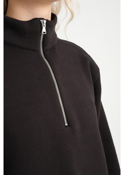 Kadın Rahat Kalıp Içi Polarlı 3 Iplik Yarım Fermuarlı Sweatshırt SPR24SWK21 modelleri