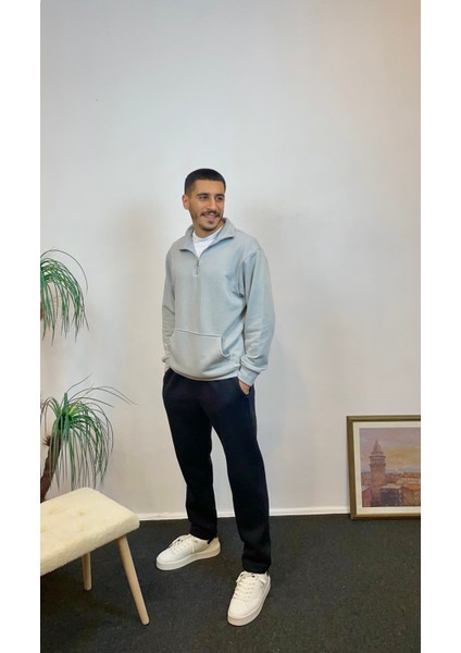 Erkek 3 Iplik Yarım Fermuarlı Kanguru Çepli Sweatshırt SPR24SW22 modelleri