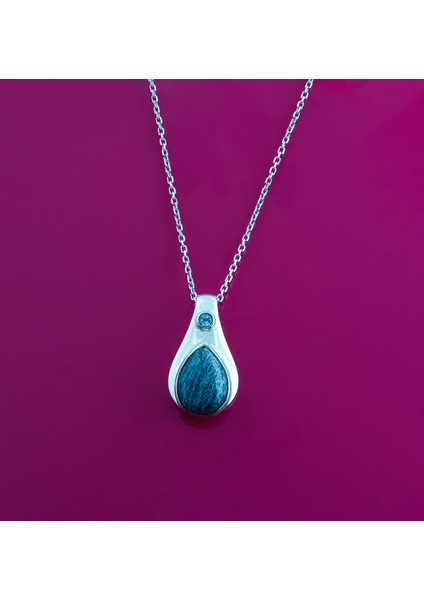 Doğal Chrysocolla Taşlı Damla Tasarım Şık Zarif Kolye Zincir Ile Birlikte Gönderilir Uzunluğu 40 Cm.