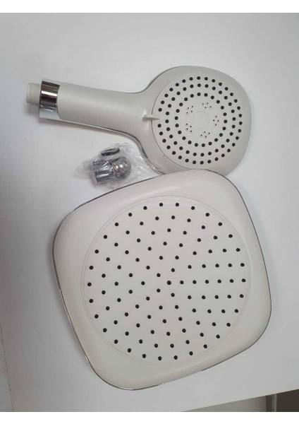 Beyaz Duş Başlığı ve El Duşu Seti, Şık ve Kullanışlı Banyo Aksesuarları