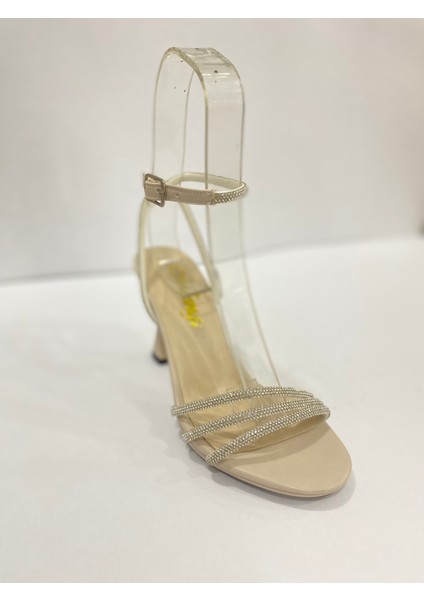 Taşlı Topuklu Ayakkabı Stiletto Bilekten Bağlamalı Topuklu Kalın Topuklu Ayakkabı Platform Topuk Ince Topuk Sandalet Rugan Ayakkabı Klasik Topuklu Düz Deri Ayakkabı Maskülen Tarz Ayakkabı fiyatları