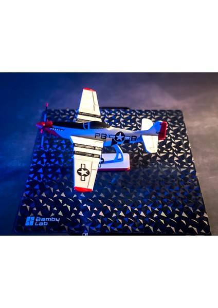 P51D Uçak Modeli Kiti – Red Tails Sürümü fırsatları