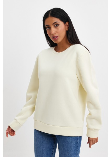 Kadın Bisiklet Yaka Rahat Kalıp 3 Iplik Içi Polarlı Kalın Sweatshirt SPR24SWK36 fiyatları
