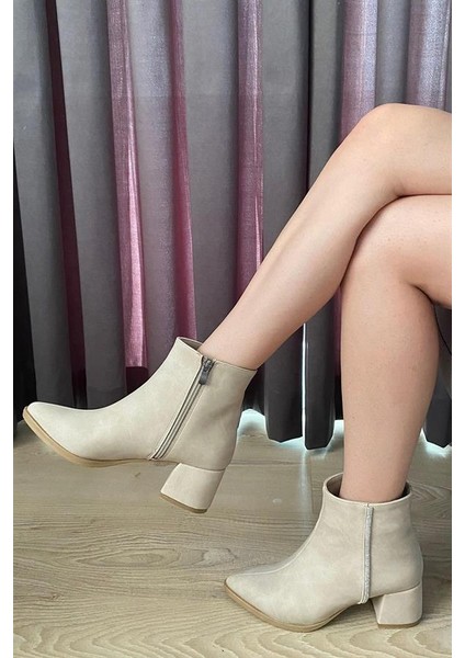 Kadın Kırem Zümrüt Yandan Taşlı ( 6 cm ) Topuklu Sivri Burun Bot modelleri