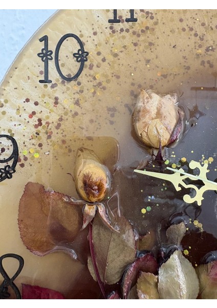 - Beyaz Gül - Koyu Kahverengi - Epoksi Duvar Saati (Özel Tasarım - Tek Üretim) - 30 cm