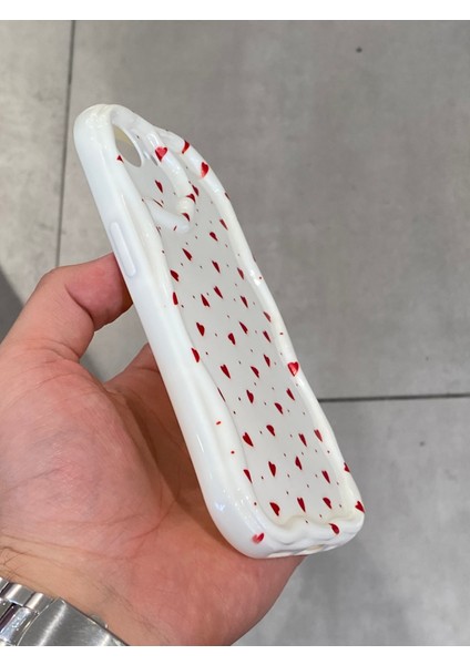Iphone 16E Uyumlu Koruyucu Kırmızı Kalp Desenli Sert Silikon Kılıf fiyatları