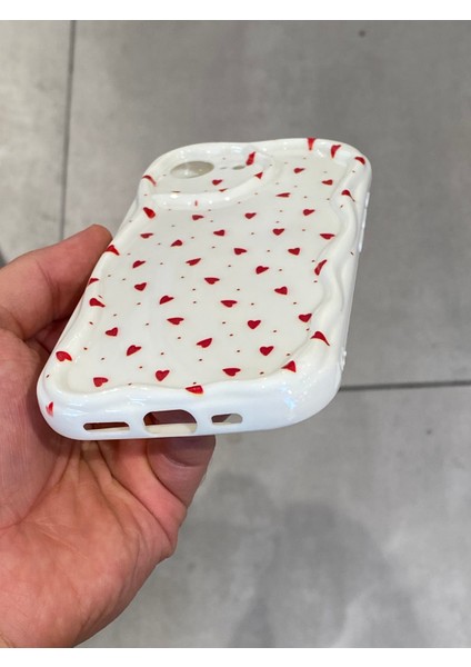 Iphone 16E Uyumlu Koruyucu Kırmızı Kalp Desenli Sert Silikon Kılıf fırsatları