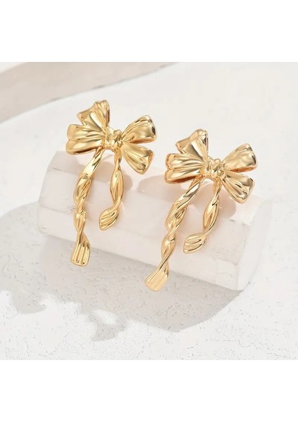 Fiyonk Desenli Küpe Altın Kaplama modelleri