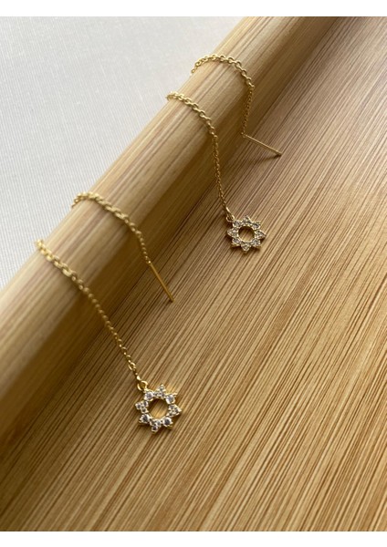 Çelik Altın Renk Zirkon Taşlı Zincir Detaylı Küpe