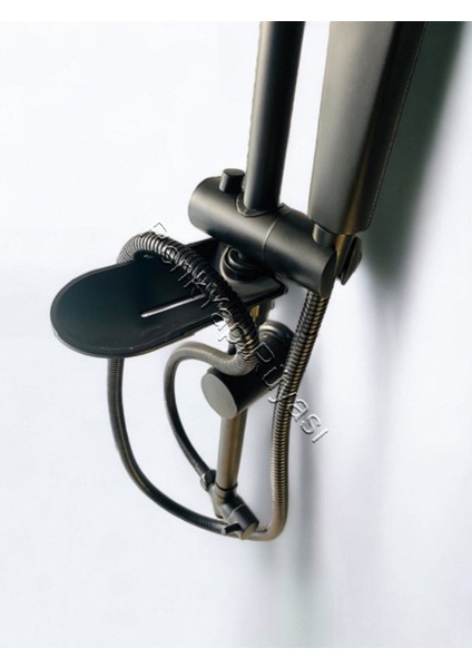 Kare Siyah Çelik Spiralli Çok Fonksiyonlu Banyo Duş Başlığı Seti