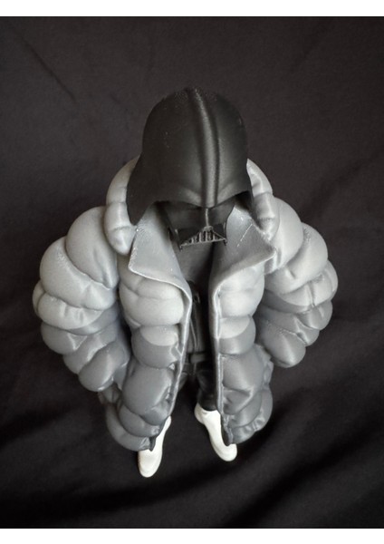 Darth Drip Figürü – Puffer Coat Edition