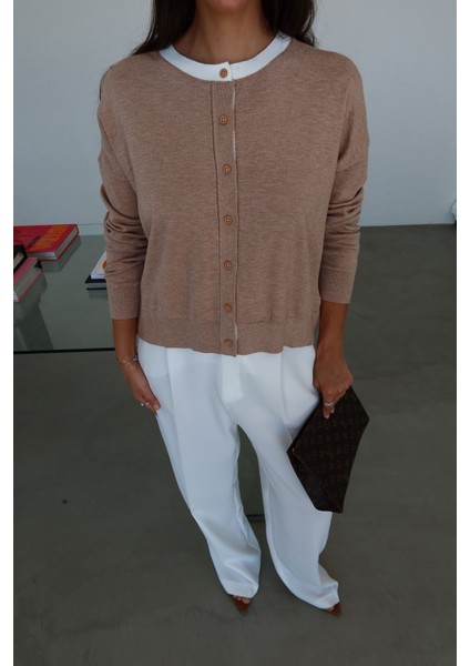 Yakası Renkli Oversize Triko Hırka