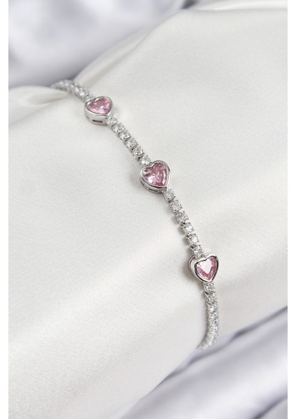 Pirinç Zirkon Taşlı Pembe Kalp Model Gümüş Renk Kadın Bileklik - Lisinya