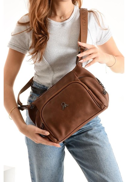 Kadın Postacı Çanta Çapraz Askılı Suni Deri Omuz Çantası 32*22 cm Mega Günlük Omuz Çantası modelleri