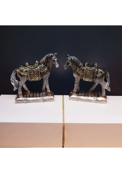 Dekoratif At Biblosu - Lisinya