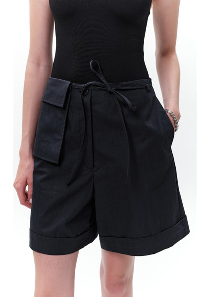 Cep Kemerli Şort Lacivert fırsatları