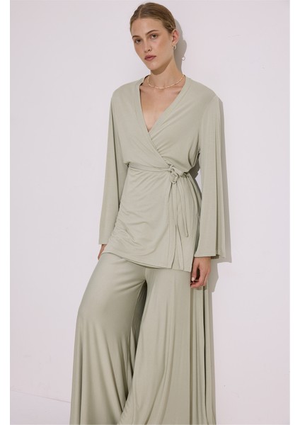 Bağlamalı Dökümlü Kimono Pastel Yeşil