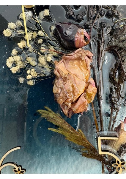 - Kuru Gül ve Doğal Çiçekli - Siyah - Epoksi Duvar Saati (Özel Tasarım - Tek Üretim) - 30 cm fiyatları