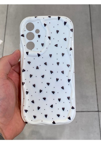 Samsung A34 Uyumlu Darbe Emici Kalp Desenli Sert Silikon Kılıf