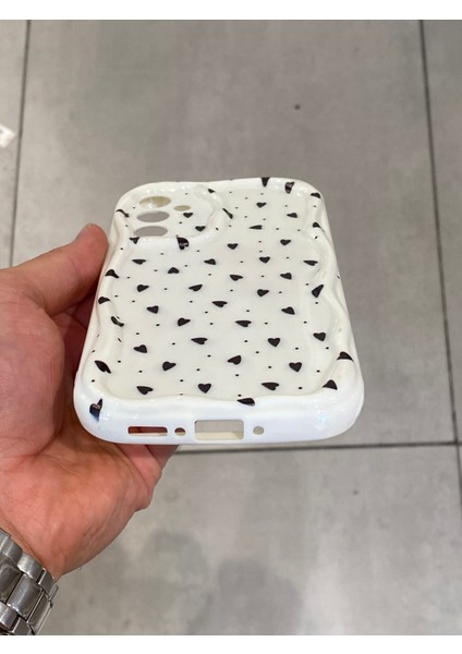 Samsung A34 Uyumlu Darbe Emici Kalp Desenli Sert Silikon Kılıf modelleri