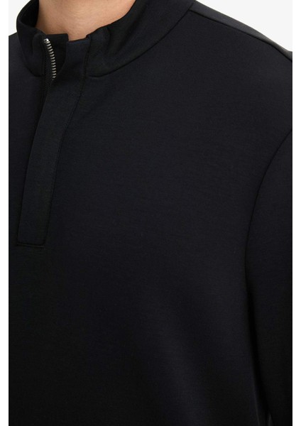 Regular Fit Dik Yaka Yarım Fermuarlı Sweatshirt F2821AX25AU