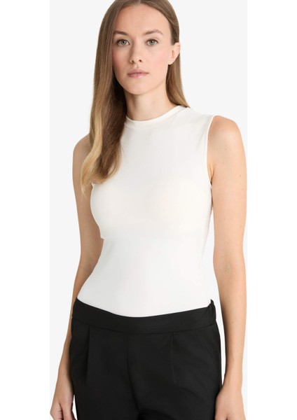 Slim Fit Dar Kesim Yarım Balıkçı Yaka Kolsuz Çıtçıtlı Body F9794AX25HS