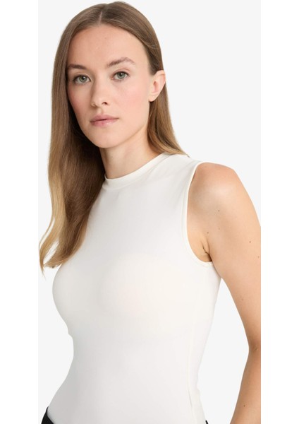 Slim Fit Dar Kesim Yarım Balıkçı Yaka Kolsuz Çıtçıtlı Body F9794AX25HS fırsatları