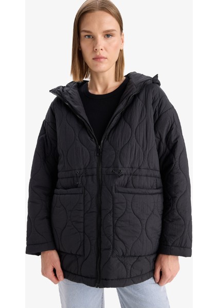 Su Geçirmez Regular Fit Kapüşonlu Fermuarlı Kapitoneli Mont E8693AX25AU