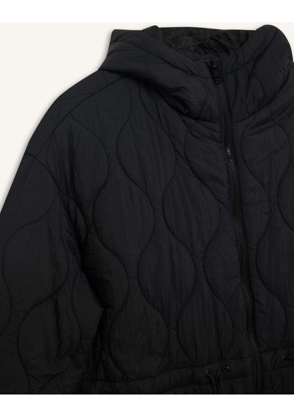 Su Geçirmez Regular Fit Kapüşonlu Fermuarlı Kapitoneli Mont E8693AX25AU