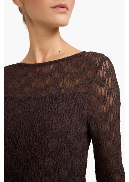 Fitted Kayık Yaka Dantel Uzun Kollu Bluz G1743AX25AU modelleri