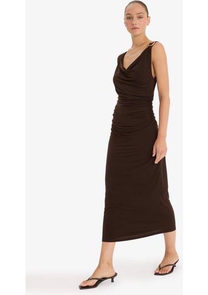 Regular Fit Kolsuz Midi Elbise F9240AX25AU modelleri