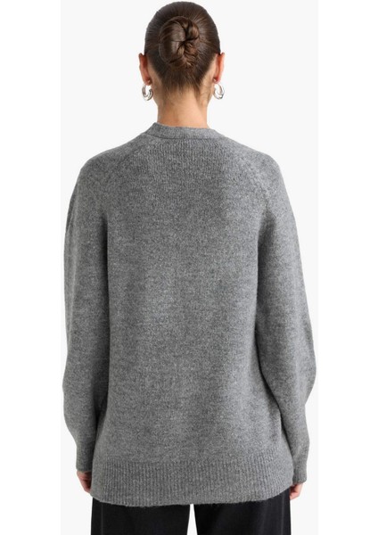 Oversize Geniş Kalıp V Yaka Yumuşak Dokulu Düğmeli Hırka F2902AX25WN