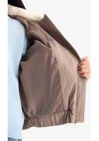 Kız Çocuk Yakası Suni Kürklü Fermuarlı Mont C5388A825AU