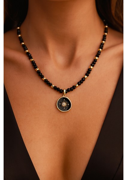 Kristal Taşlı Altın Kaplama Çelik Kolye