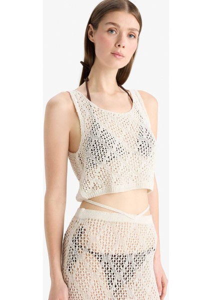 Yuvarlak Yaka Crop Kolsuz Triko Beyaz Plaj Üstü-Fall in Love B6887AX25SP