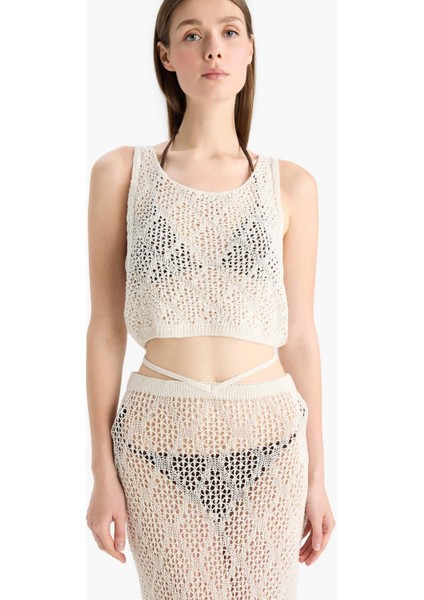 Yuvarlak Yaka Crop Kolsuz Triko Beyaz Plaj Üstü-Fall in Love B6887AX25SP