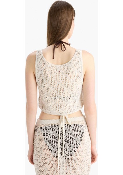 Yuvarlak Yaka Crop Kolsuz Triko Beyaz Plaj Üstü-Fall in Love B6887AX25SP