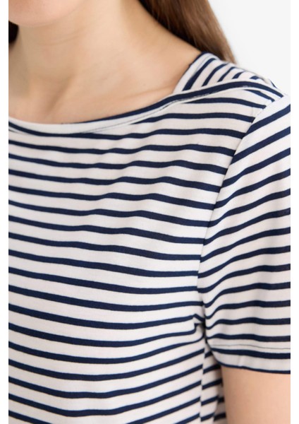 Regular Fit Kayık Yaka Çizgili Kısa Kollu Tişört D4534AX25SM