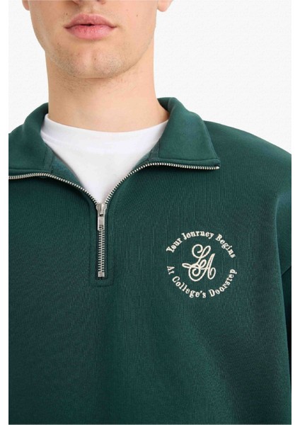 Boxy Fit Dik Yaka Fermuarlı Baskılı Sweatshirt E9416AX25AU