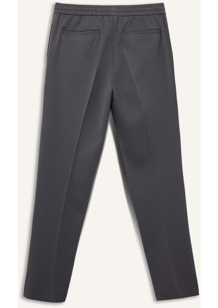 Beli Bağcıklı Lastikli Cepli Jogger Fit Her Yöne Esneyen Yumuşak Tuşe Pantolon A9943AX25AU