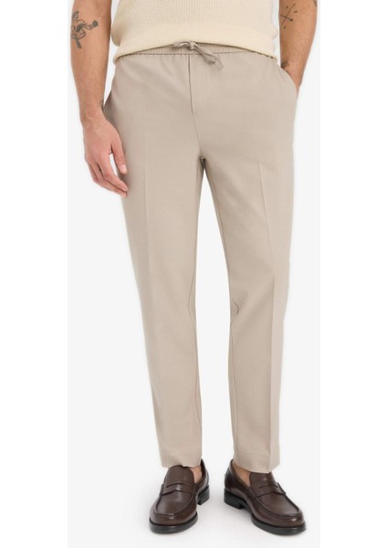 Beli Bağcıklı Lastikli Cepli Jogger Fit Her Yöne Esneyen Yumuşak Tuşe Pantolon A9943AX25AU