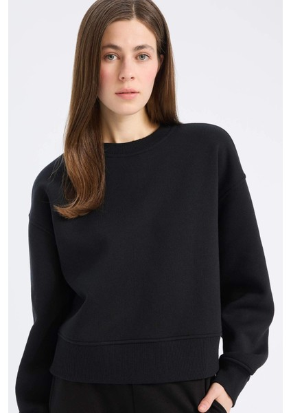 Boxy Fit Bisiklet Yaka Basic Düz Kalın Sweatshirt E9616AX25SP