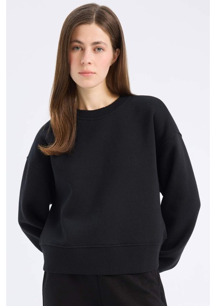 Boxy Fit Bisiklet Yaka Basic Düz Kalın Sweatshirt E9616AX25SP