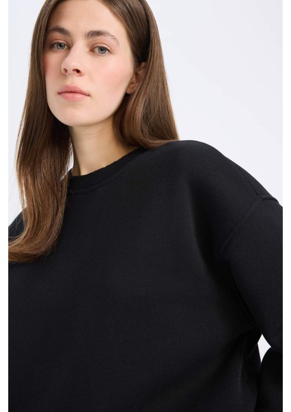 Boxy Fit Bisiklet Yaka Basic Düz Kalın Sweatshirt E9616AX25SP