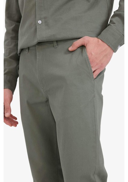 Regular Fit Normal Kesim Cepli Düz Paça Chino Pantolon D7349AX25AU