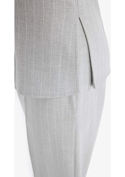 Afra x Defacto Fitted Straplez Çizgili Kolsuz Bluz E8485AX25SM