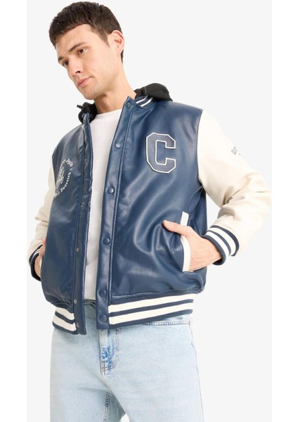 Su İtici Regular Fit Kolej Yaka Kapüşonlu İç Cepli Nakışlı Cepli Suni Deri Bomber Ceket Mont E9972AX25AU