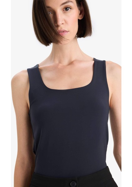 Slim Fit Dar Kesim Basic Düz Kare Yaka Atlet C2622AX25AU